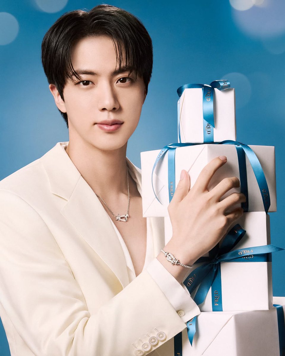 fredjewelry118's tweet image. Unwrap the joy with FRED's Global Brand Ambassador, Jin of BTS.

Each timeless icon and radiant creation is crafted as a gift meant to last a lifetime.
