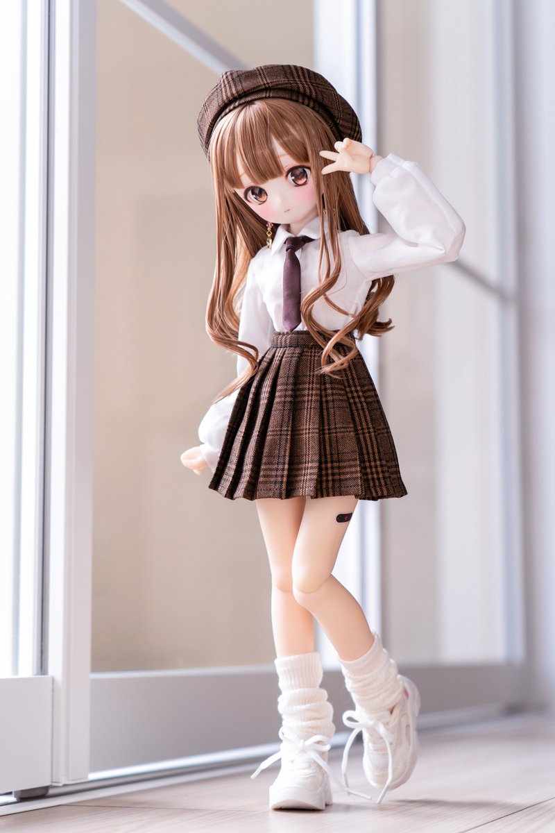 新作制服セットできました🤎