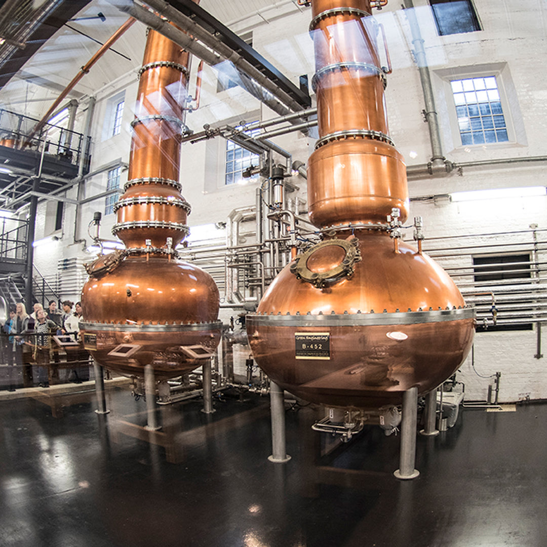 BombayJapan's tweet image. 新しいキャンペーンテーマ

Step into the blue。
踏み出そう、美しい青の極みへ。

ボンベイ・サファイアは、蒸気だけで香りを引き出すヴェイパー・インフュージョン製法を採用。

この製法と通して、独特な香りとスムースな味わいを生み出しています。

#BOMBAYSAPPHIRE  #ボンベイサファイア