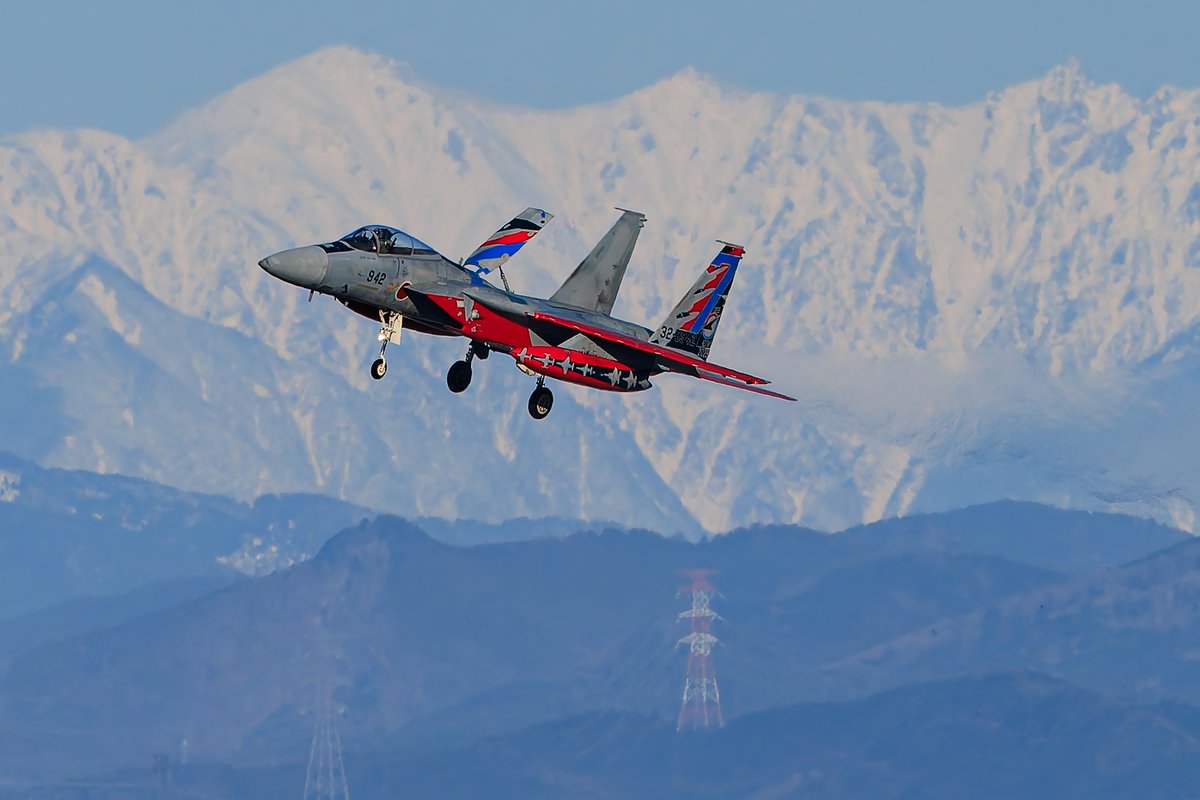 F-15J 32-8942
RJNG 岐阜基地
2026/02/09
山バックで最高でした