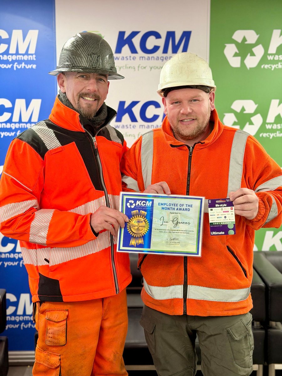 Employee of the Month goes to Lee Greaves!👏

Lee works on our team of our grab operators and he consistently goes above and beyond.🚜

Proud to have you on the KCM team.♻️

#EmployeeOfTheMonth #TeamKCM #GrabOperator #WasteManagement #HardWorkPaysOff #ProudTeam #KCMWaste