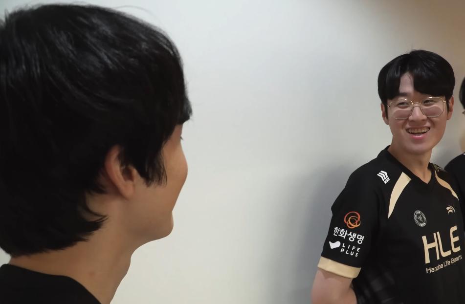 sevensebong's tweet image. my joy