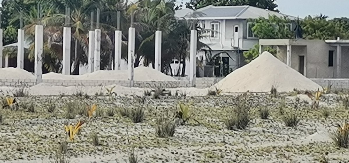 naafiz2015's tweet photo. Mulee raiyyithunnah 2023 vana aharu fahukolhu dheefavaa 135 goachah Fenaa, Narudhamaa Karant nuli buimuge sababun dhiriulhun fashan beynunvaa baeh faraaiythakah nudhevifa,  mee DR. Muizzu sarukaaraa, dhaairaage MP raiyyithunnah alhaalaa minvaru. https://t.co/FbyRiPVA0a
