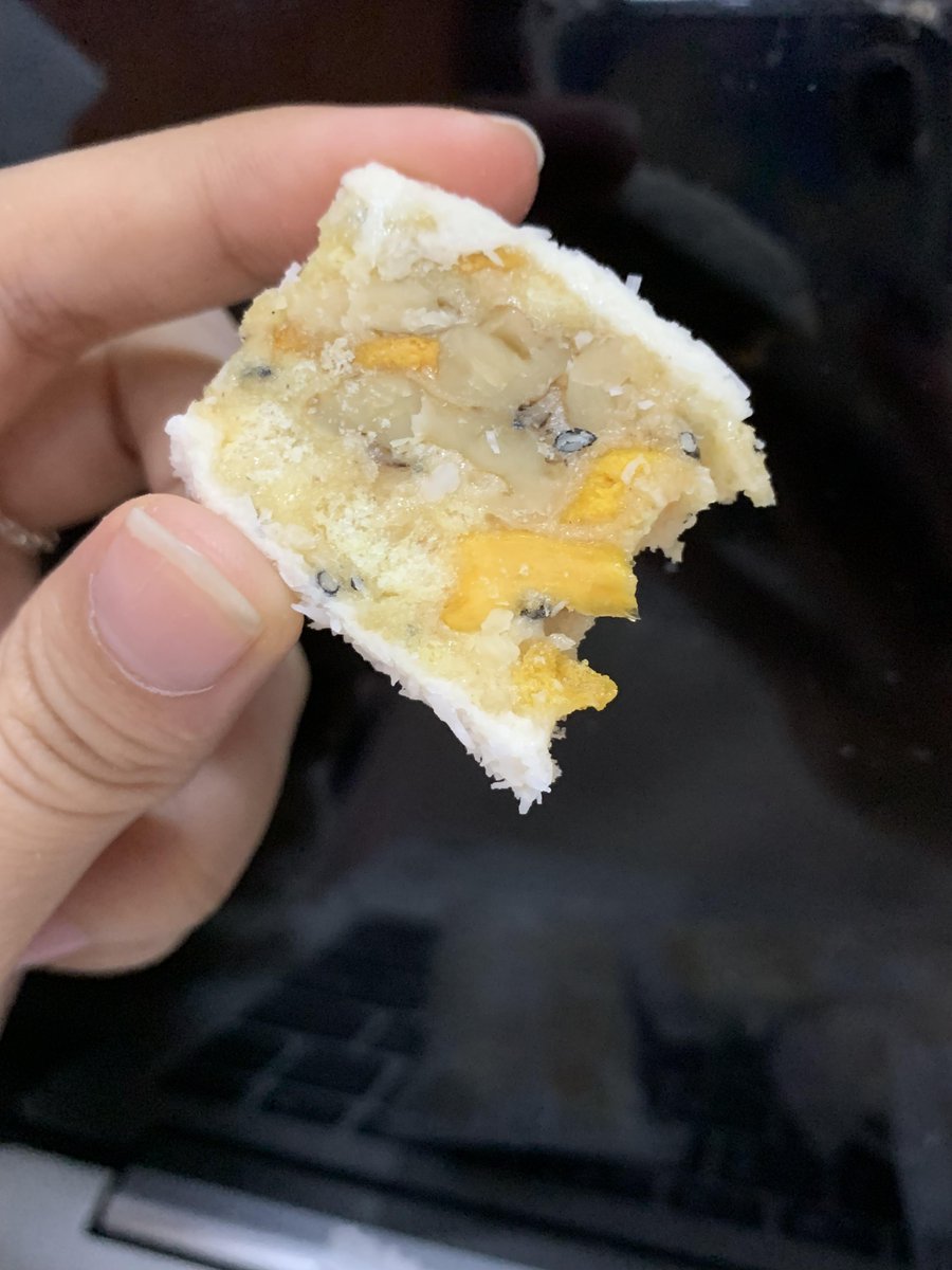 FikriHerdians's tweet photo. 周末追剧嘴闲？这款芒果干酸甜不齁，果肉厚实像咬了口鲜芒果！办公室囤货/朋友分享都绝，快喊搭子一起炫～ https://t.co/XjkkI6Yrnt