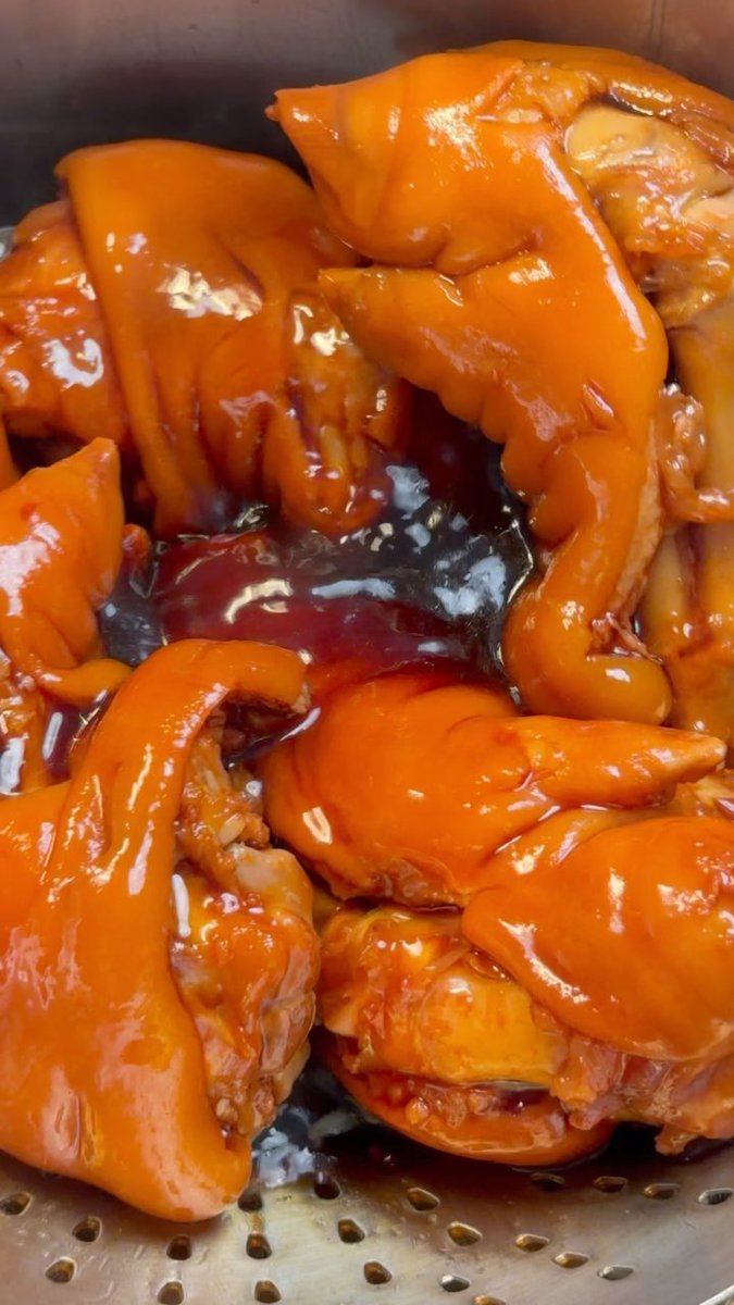 瑶瑶睡不着💤 tweet media