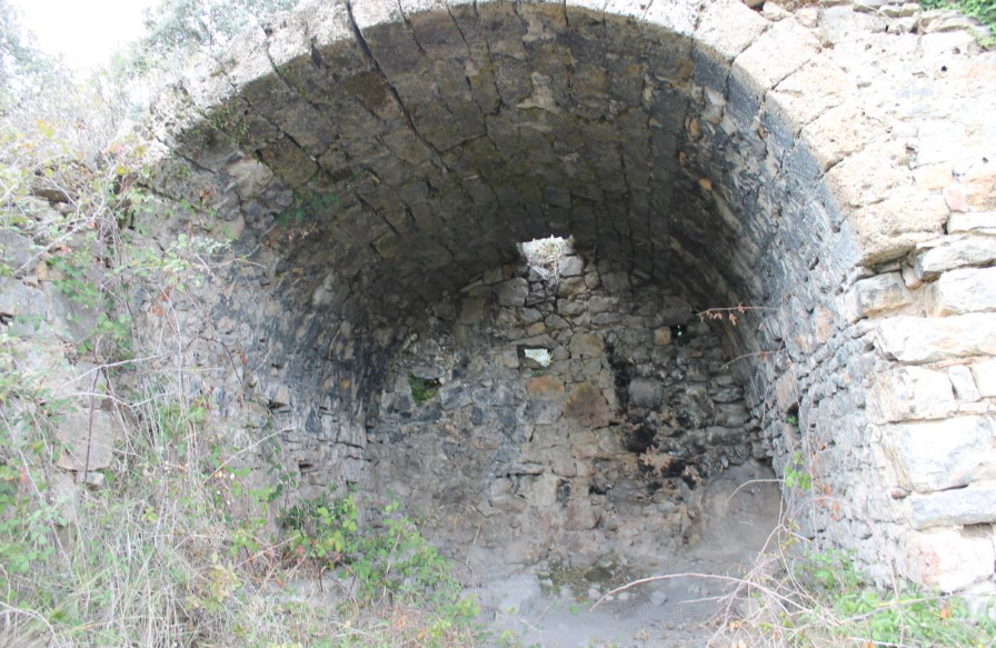 HispaniaNostra's tweet image. #ListaRoja | 📣 La Clusa en Clamosa-La Fueva (#Huesca) acaba de entrar en la Lista Roja del Patrimonio de Hispania Nostra 🚩 por estructura muy debilitada.
📸 Javier Cabrero Fumanal
listaroja.hispanianostra.org/ficha/la-clusa/