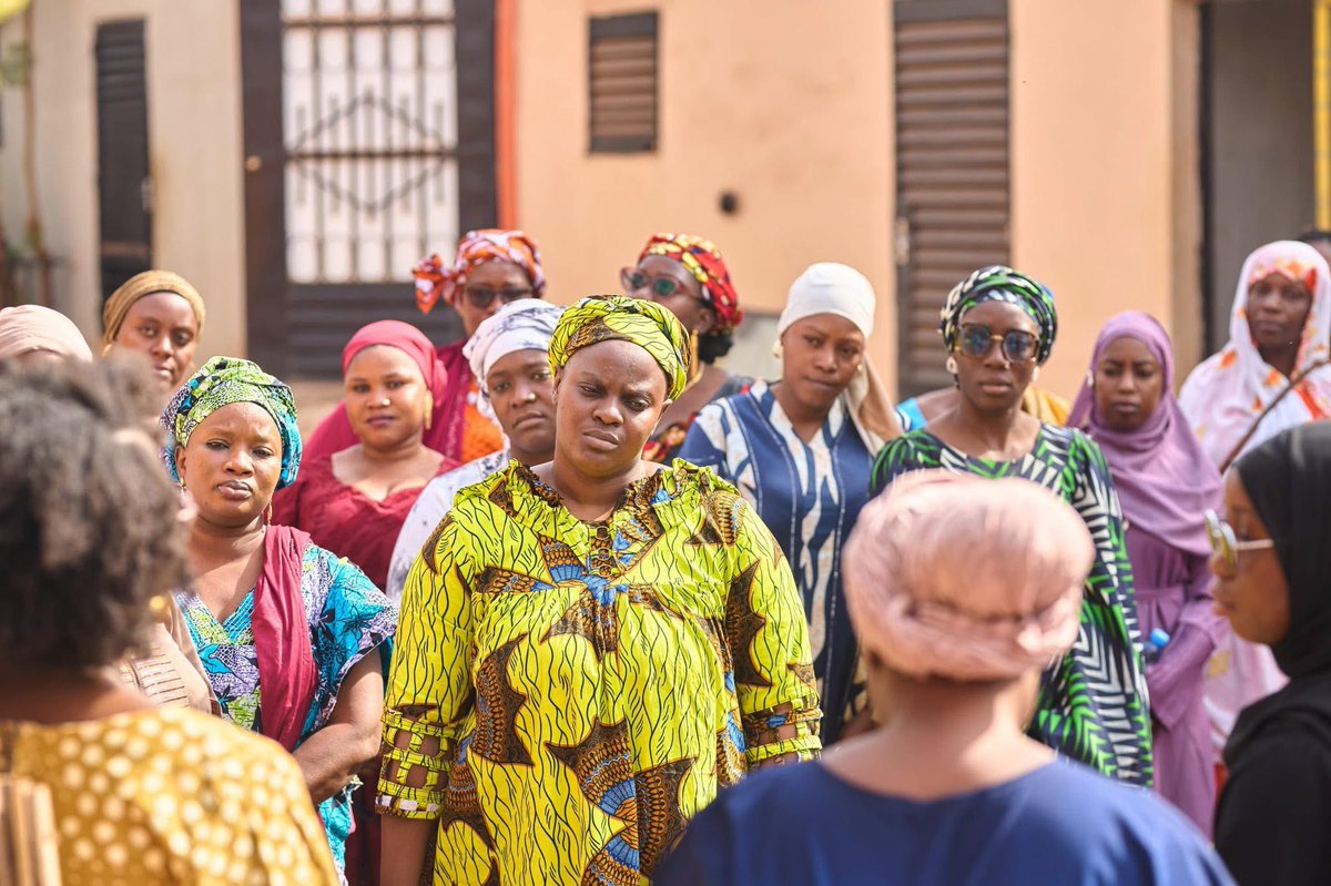 Lafemmeenmoi's tweet photo. Grâce au projet #Numerilab, porté par La Femme en Moi et financé par le Programme Spécial d’Aide aux Associations et Fondations PSAAF, #
1️⃣5️⃣ entreprises ont été créées par nos participantes et nous les accompagnons pas à pas dans leur parcours entrepreneurial.
#LaFemmeenMoi https://t.co/kYiIDQW6Tn