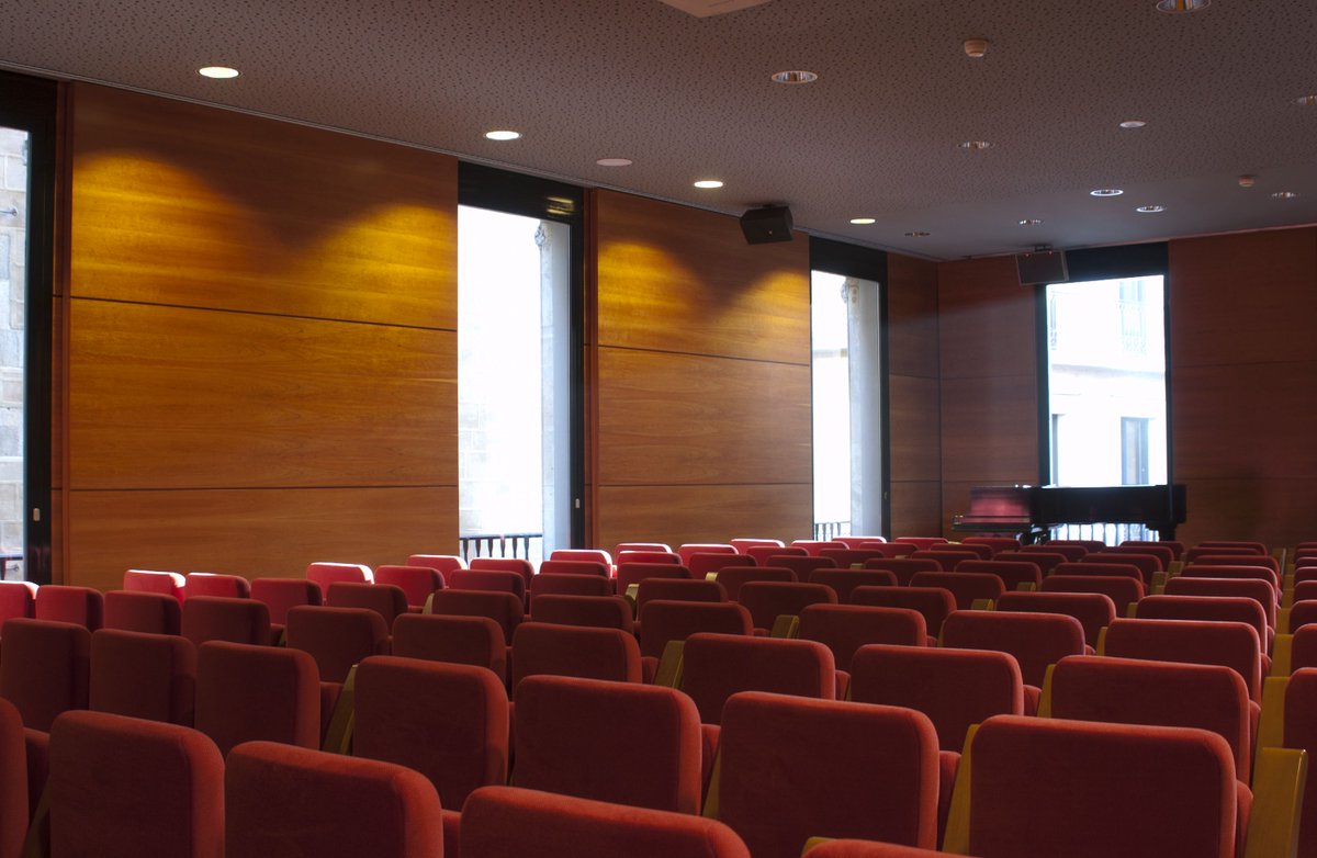 ArchivosEst's tweet image. 📢No te quedes sin entrada para el 2.º concierto de “Sons a l’arxiu” en el Archivo de la Corona de Aragón (#ACA)👉Un viaje musical por la canción napolitana y francesa, la ópera y la zarzuela, con A. Cazes y M.ª N. Devesa🎹

🎟️Gratuito con reserva previa: entradium.com/events/cicle-s…