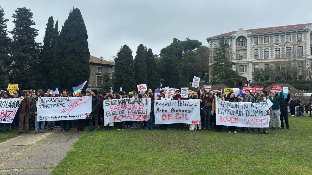 Naci İnci'nin keyfi yönetimine karşı susmuyoruz, ses yükseltiyoruz:
Yönetemiyorsunuz! 

Kampüsleri öğrencilerin elinden almaya çalışanlara boyun eğmiyoruz!