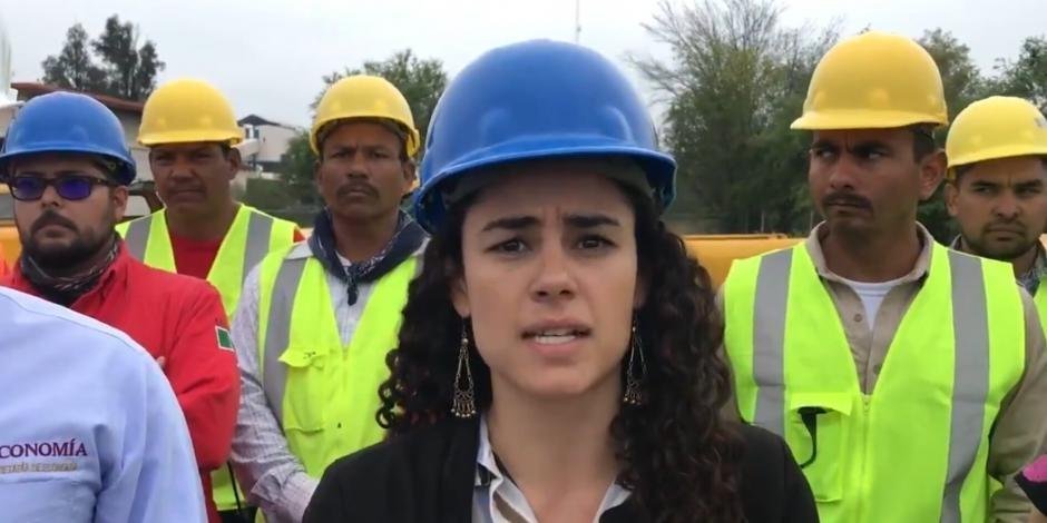 ¿Se acuerdan <a href="/LuisaAlcalde/">Luisa Alcalde</a> iba a rescatar a los mineros atrapados en Pasta de Conchos y todo se quedó en propaganda? Ahora el CO secuestró a 8 mineros en Sianloa y los ejecutó para que les paguen derecho de piso y nos sale con: "Eso no está pasando en nuestro México"