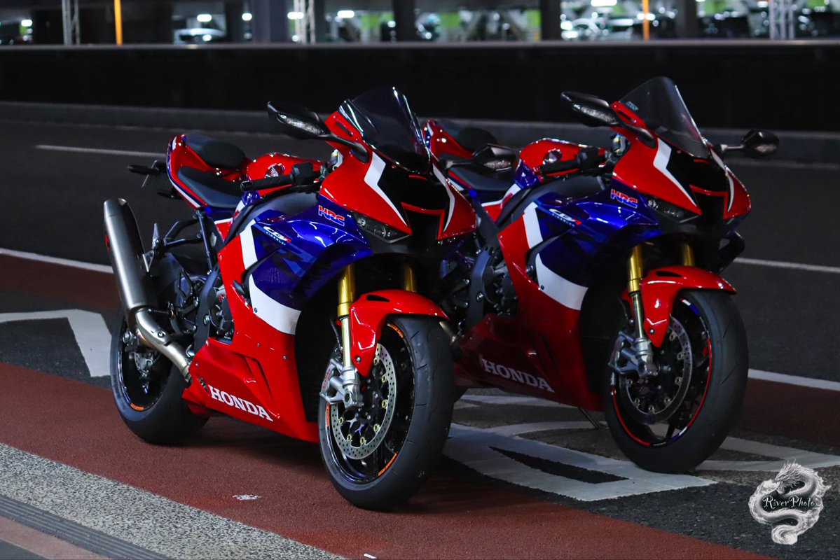 hchan_cbr's tweet image. CBR1000RR-R FIREBLADE SP 2020
納車しました！！
走りバンバン誘ってください👍
#honda #hondabike #cbr #cbr1000rrr #バイク乗りと繋がりたい #cbr乗りと繋がりたい
#ツーリング誘ってください
#バイク男子
#バイク好き