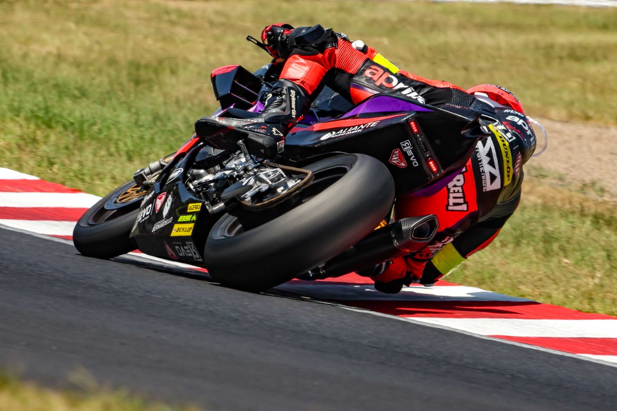 #FIMEWC 

REVO-M2 continuerà a rappresentare Aprilia nel Mondiale Endurance FIM EWC 2026 classe Superstock: sulla RSV4 1100 #49 si alterneranno i confermati Kevin Calia, Simone Saltarelli e Flavio Ferroni, artefici dello storico 3° posto di classe alla 8 ore di Suzuka 2025. Alle