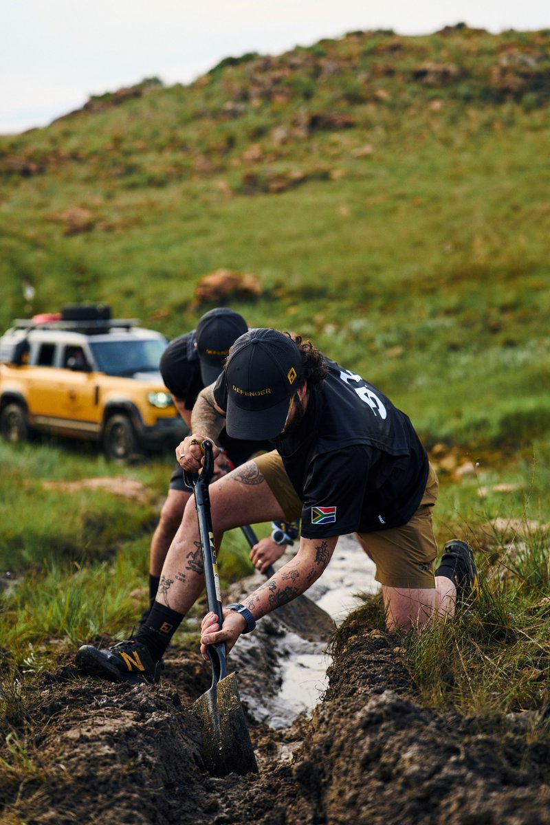 carve_africa's tweet image. Twelve finalists have been selected to participate in the South African national finals of the @Defender Trophy, which will take place in March. 

carve.africa/carvecruise-tw… 

#DefenderTrophy #CarveCruise #GrooveGuide
