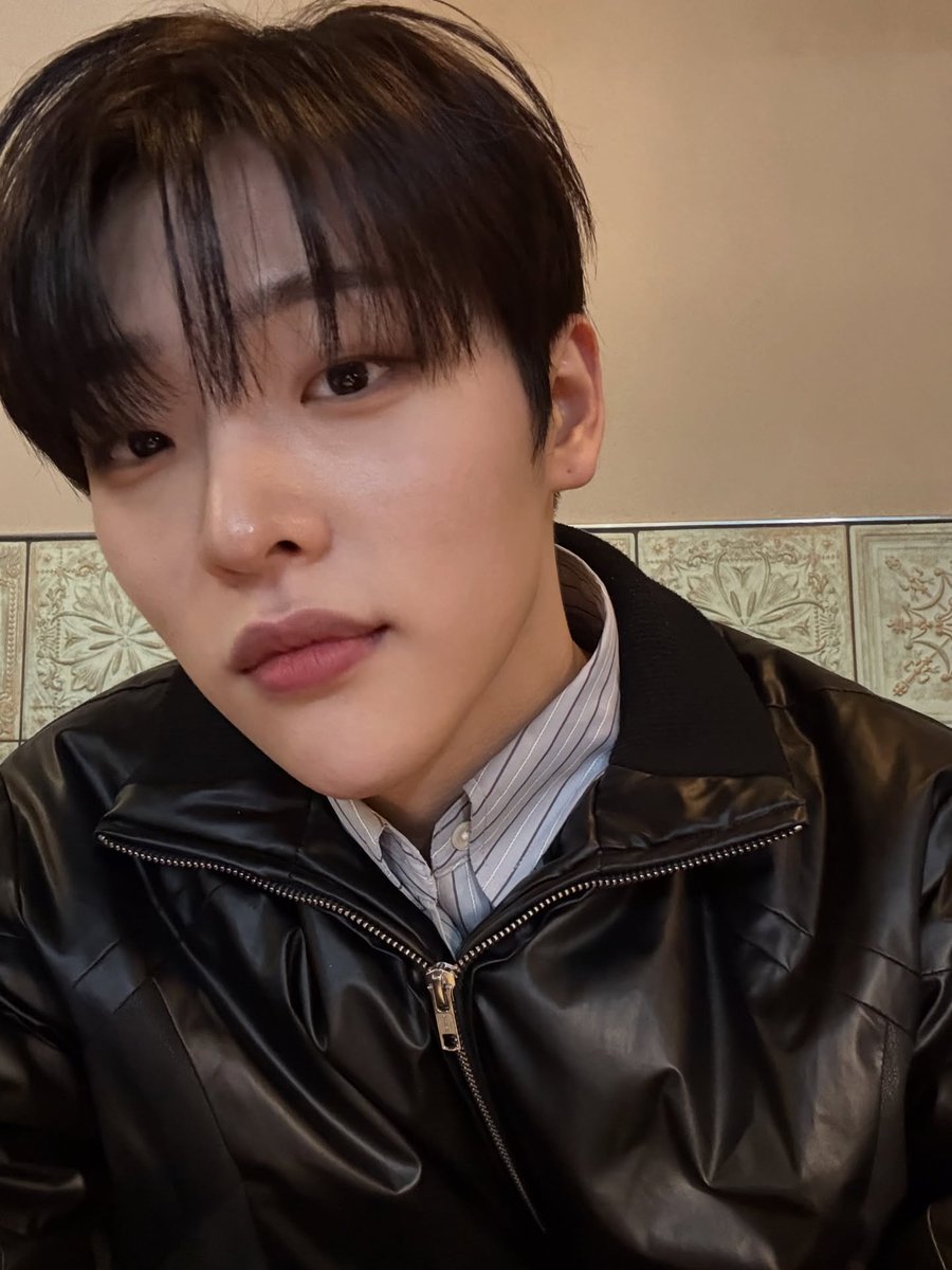 MujinFrance's tweet photo. 𓂅 INSTAGRAM  𓂅 09022026

"Maintenant j'ai chaud ☕"

-1
#TheKingDom #TKD #더킹덤 #MUJIN
© sungho . st 
-sungjin https://t.co/flZi6Wq5aE