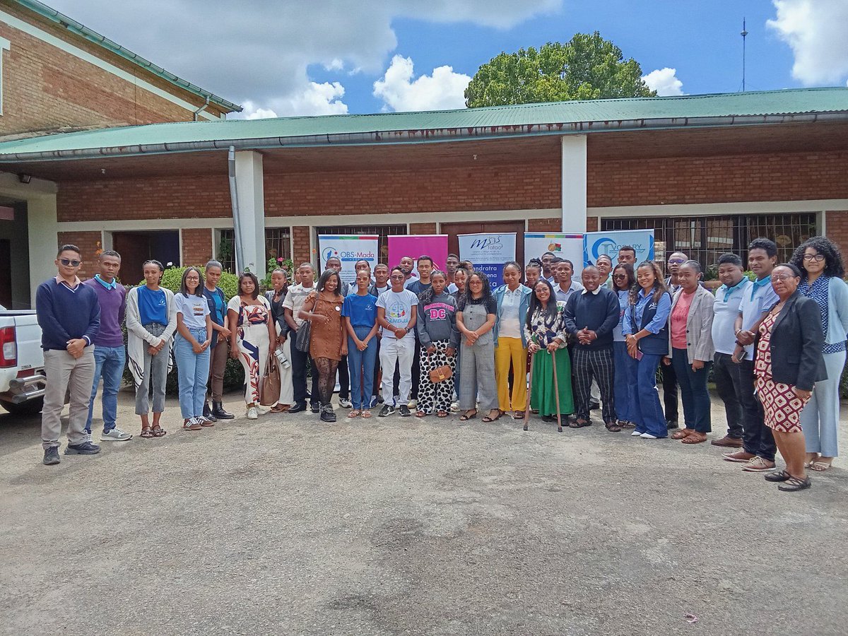 ONGIvorary's tweet photo. L'équipe du projet LANDJA a réalisé une session de renforcement de capacités sur le contrôle citoyen des actions publiques à l'endroit des jeunes membres d'OSC des huit régions d'intervention, du 3 au 5 février 2026 à Antsirabe. Retour en photos des moments forts de la formation. https://t.co/F9XFTglYSw