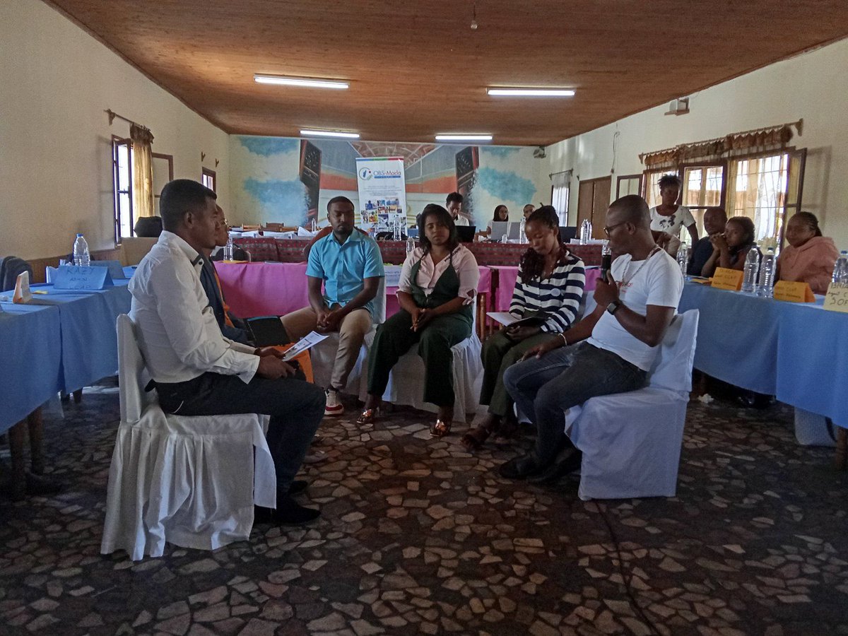 ONGIvorary's tweet photo. L'équipe du projet LANDJA a réalisé une session de renforcement de capacités sur le contrôle citoyen des actions publiques à l'endroit des jeunes membres d'OSC des huit régions d'intervention, du 3 au 5 février 2026 à Antsirabe. Retour en photos des moments forts de la formation. https://t.co/F9XFTglYSw