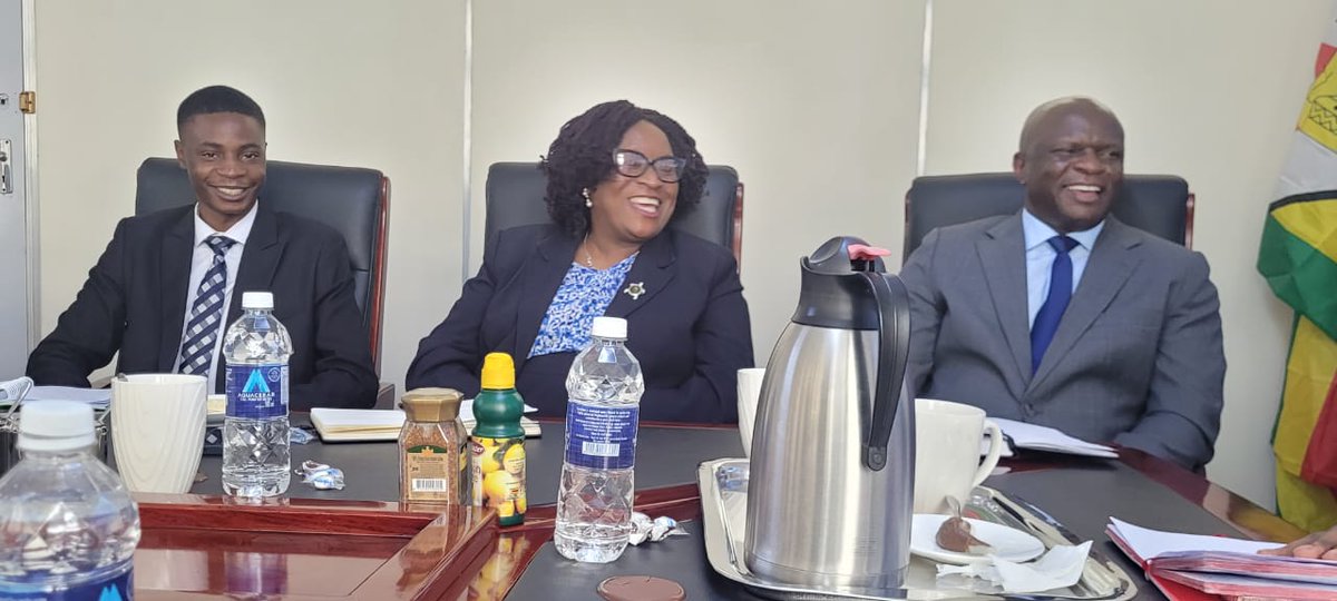 SkillsAuditDvt's tweet photo. MOSAD this Monday held a strategic engagement with @zb_foryou in Harare, focused on exploring areas of collaboration in skills development and financial literacy.
#SkillsDevelopment #FinancialLiteracy #PublicPrivatePartnerships #ZBBank #Vision2030
@InfoMinZW https://t.co/NRgnkwzrbS