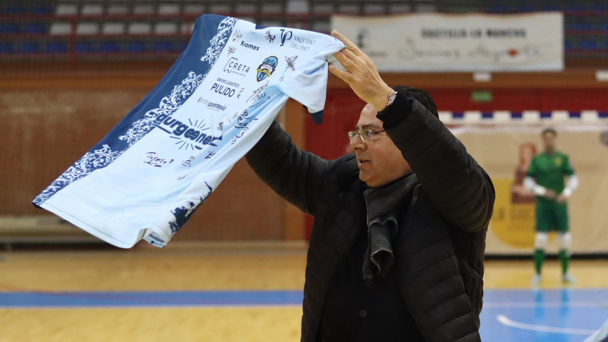 Delateral_'s tweet image. El FS Talavera rinde homenaje a la Fundación ‘Madre de la Esperanza’

deportivolateral.info/el-fs-talavera…