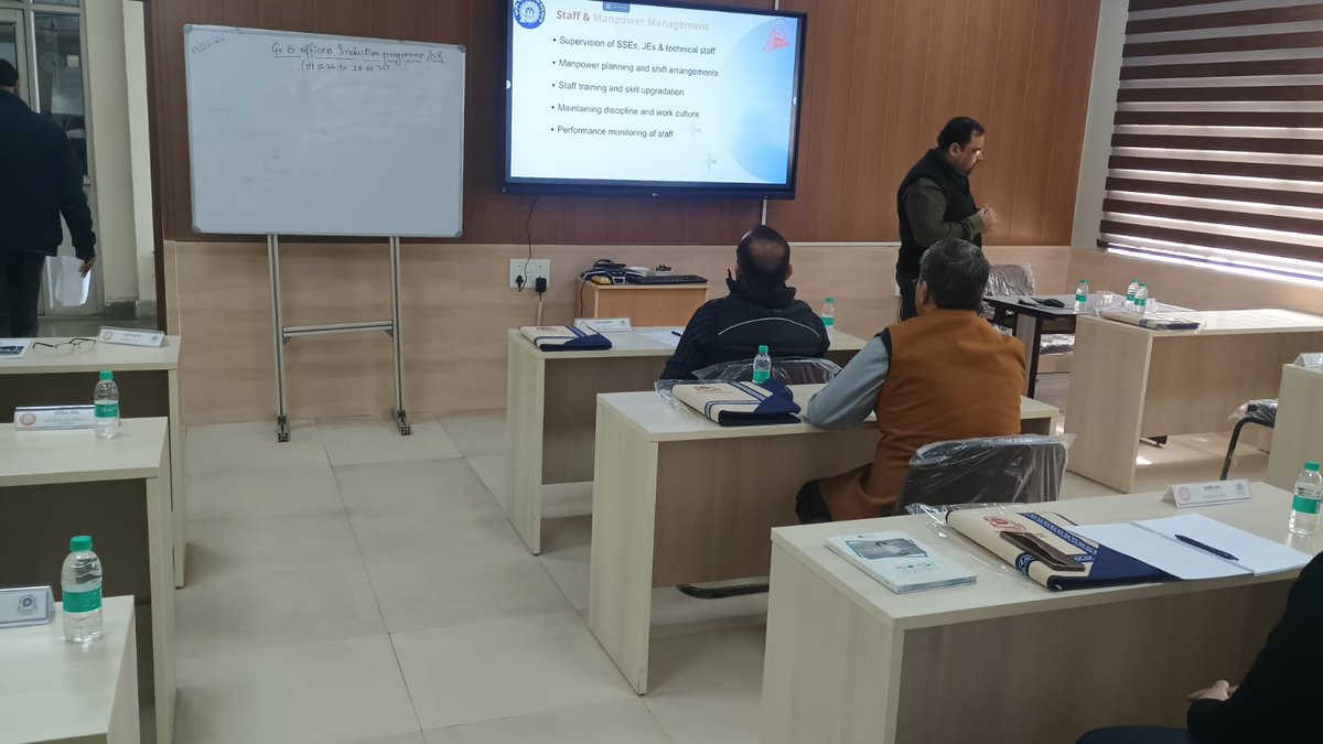 stclucknow's tweet photo. STC Charbagh Lucknow has commenced Promotional Induction Training for newly promoted Group ‘B’ Mechanical Officers (AME/AWM).
🗓 09–14 Feb 2026
Strengthening leadership and operational excellence in Indian Railways.
#STCLucknow #NorthernRailway #PromotionalTraining #GroupB https://t.co/QpOxQAfdok