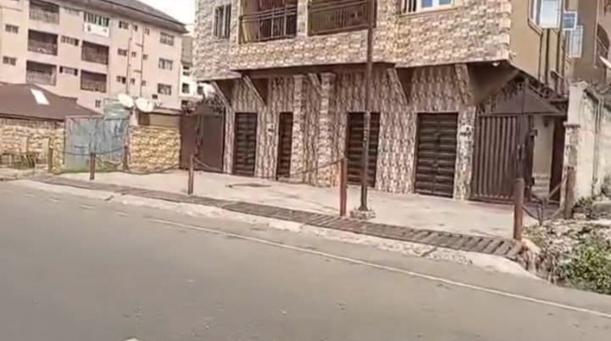 GREATBIAFRAVIP's tweet image. Update today, Monday  sit at home 

Recorded 2 million %