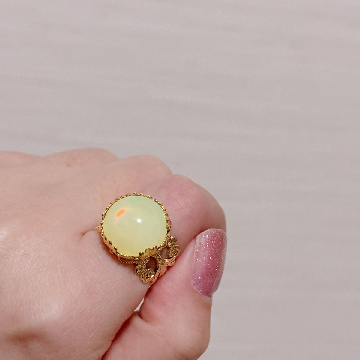 gruidaeさん（@gruidae207）のウランガラスたちをお迎え！揃えると統一