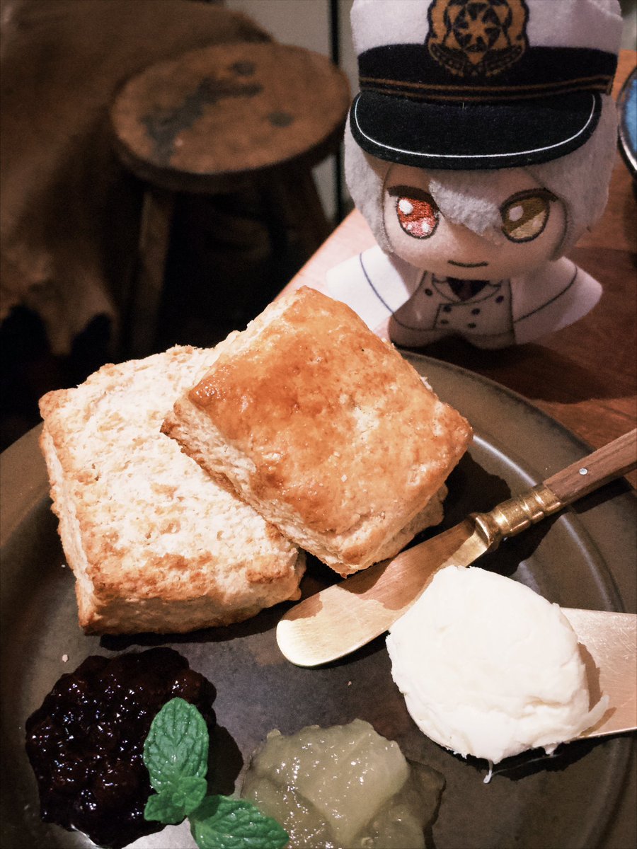 今日はお出かけ🫖