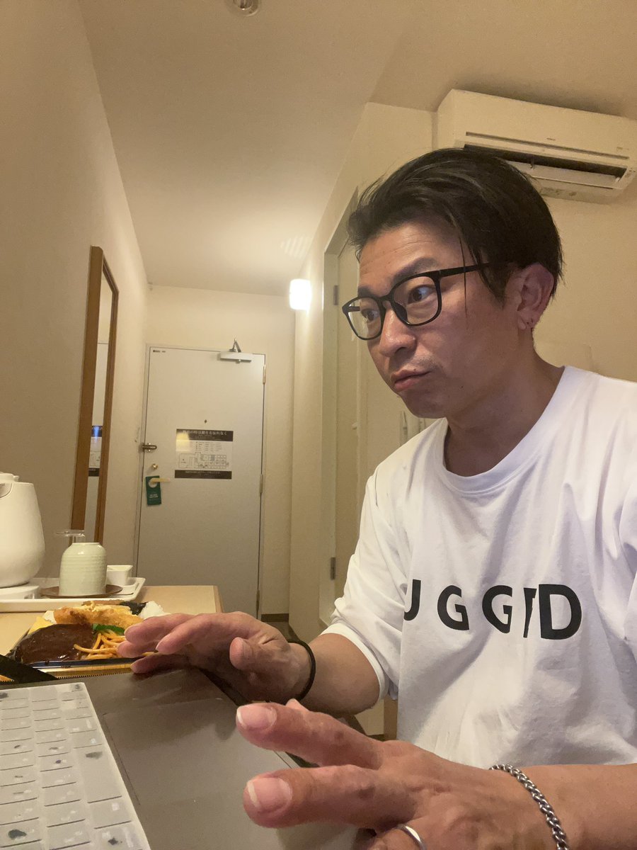 もこちゃんチャンネル【700万人動画クリエイター】 最虎桜もこざくら