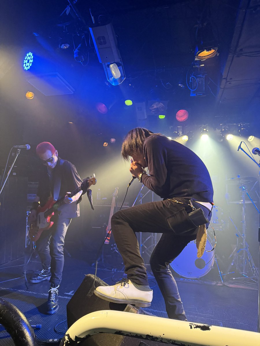 danganbros's tweet photo. 米騒動vol.3 ＠CLUBVoice2002 ご来場ありがとうございました✨🍙✨千年さんがブッキングしてくれた共演者のみなさん濃厚すぎて最高でした🙏🤣🔥おにぎりもお米も喜んで下さって😭買って下さったみなさま本当にありがとうございました🌾✨また暖かくなったら今年も稲作がんばってvol.4だ✨🍙🍙🍙🍙✨ https://t.co/uH1HnhRy4I