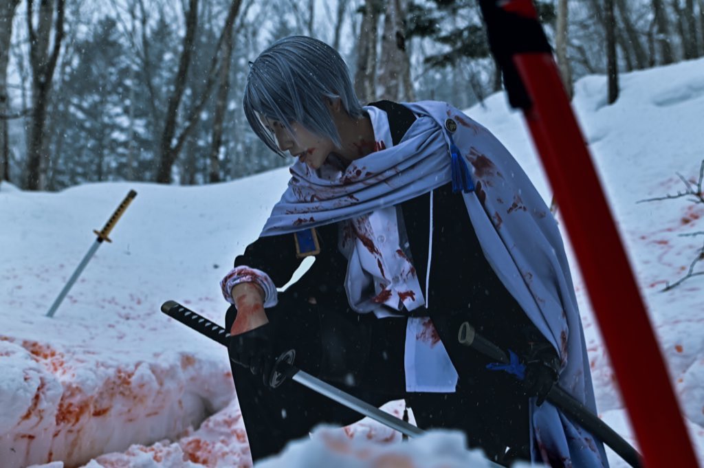 刀剣乱舞/Cosplay/山姥切長義
血糊⚠︎︎

”  まだ折れる訳にはいかない   ”