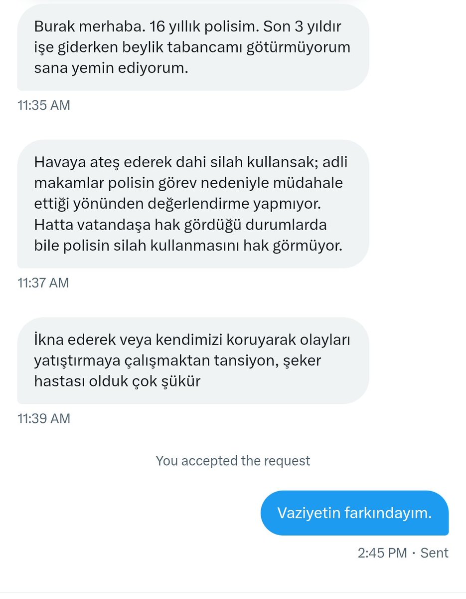 BEYLİK TABANCALARINI yanına almadan işe giden POLİSLER varmış.

Sebep?

HUKUK KORUMUYOR.

KURŞUN ATAMAYAN POLİS modeli var.

Bu YASALAR değişmelidir.