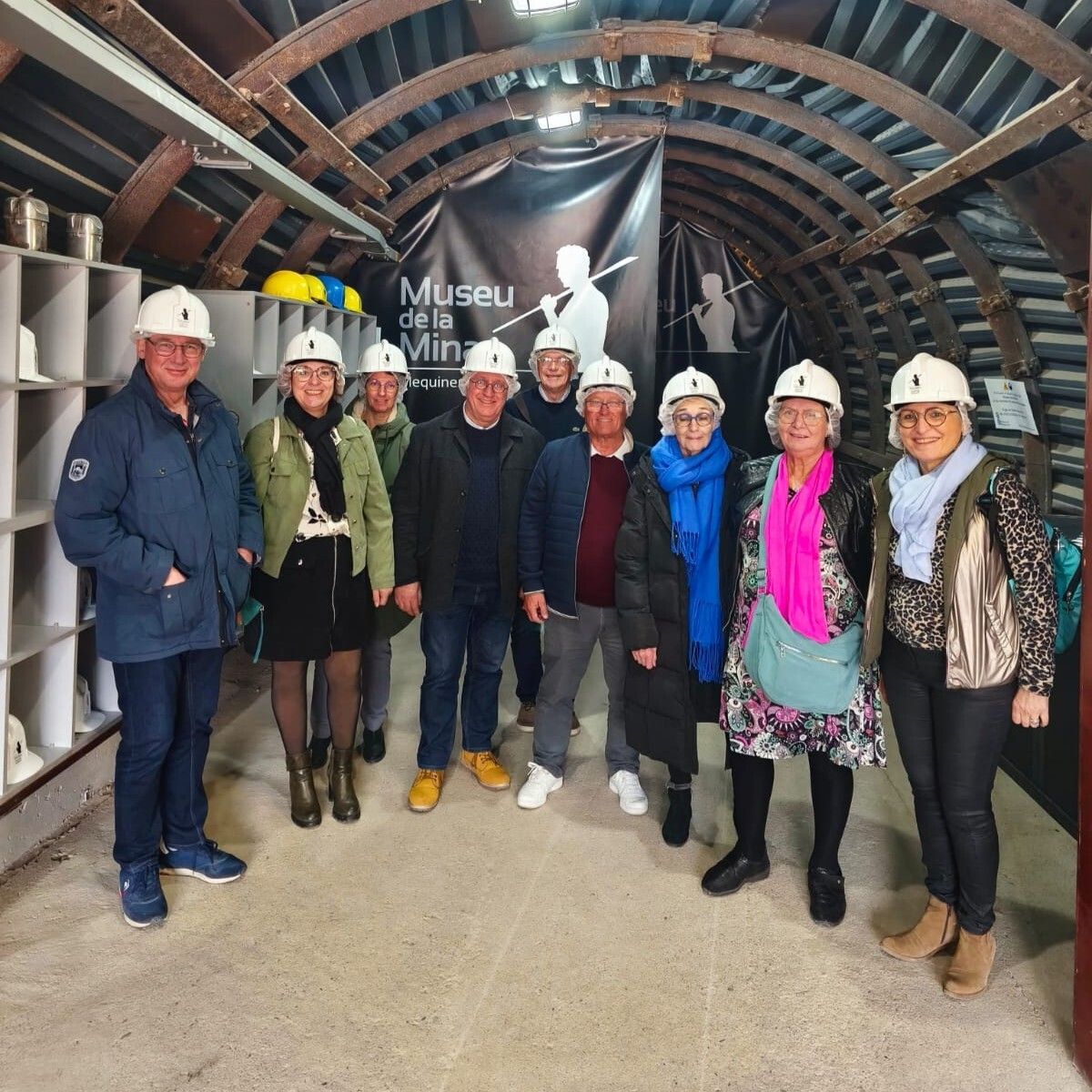 🇫🇷 Aquest cap de setmana, coincidint amb la celebració de les Festes de Sant Blas i Santa Àgueda, els #Museus de #Mequinensa han rebut la visita d’una delegació de la ciutat francesa de Bressuire, amb la qual Mequinensa està agermanada des de l’any 1982
🤝 Merci pour la visite!