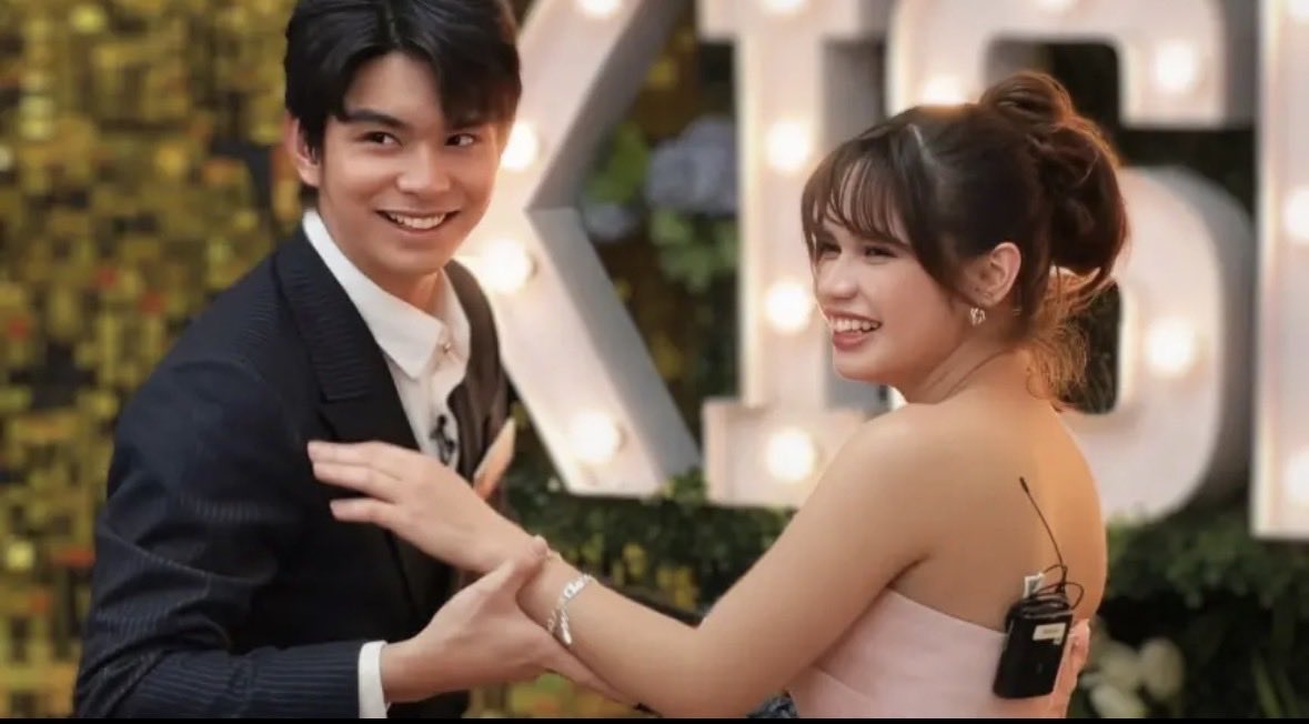 Gigislmnc's tweet photo. Sometimes, I wish that I could freeze the picture

ASHRAVE MONANATILING PANATAG https://t.co/AuMzgb6hHO