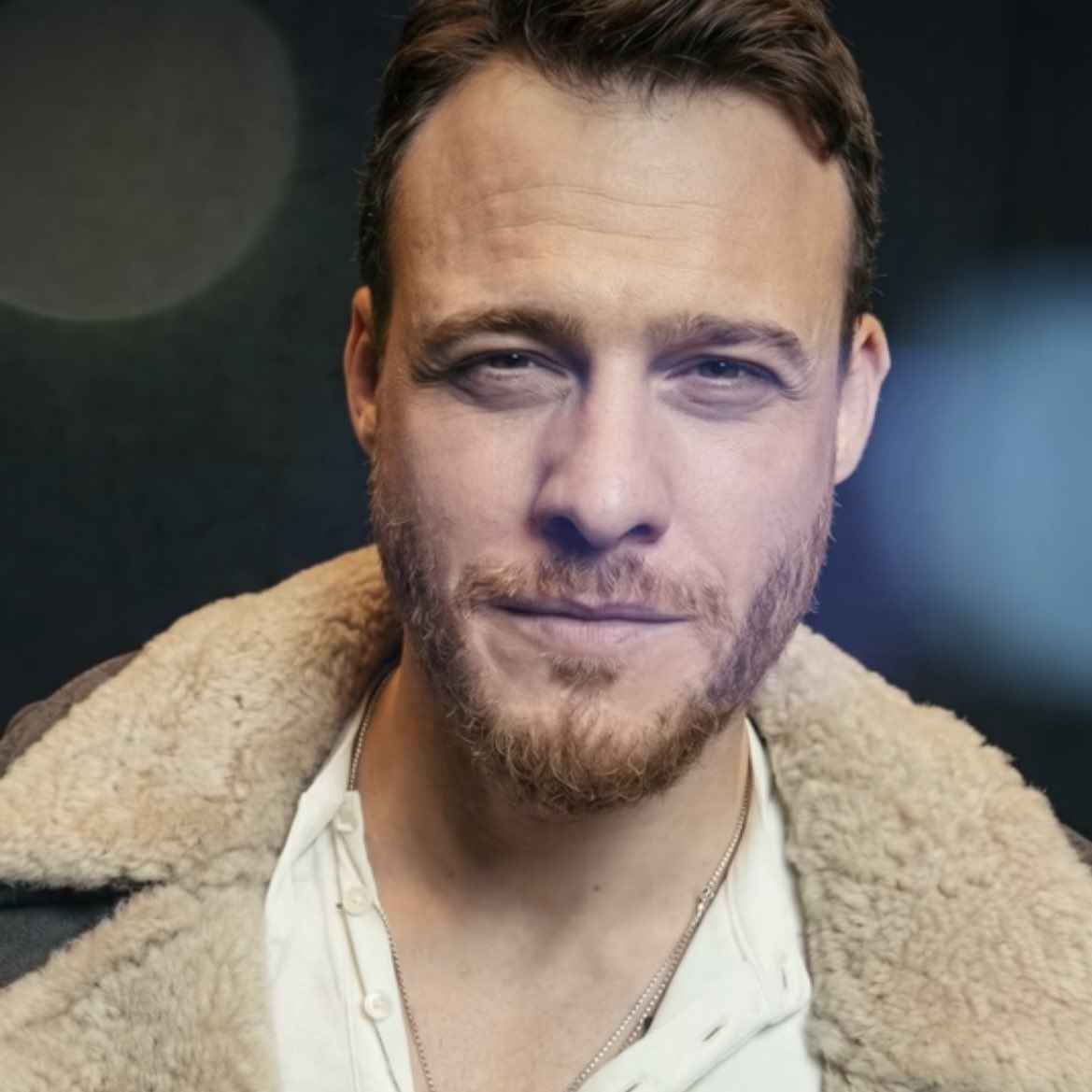 He will come back,of course he will but like and when he thinks it's the right time and if you don't accept his choices,you can go and follow others who can satisfy you as you wish 😎😎 #KeremBürsin