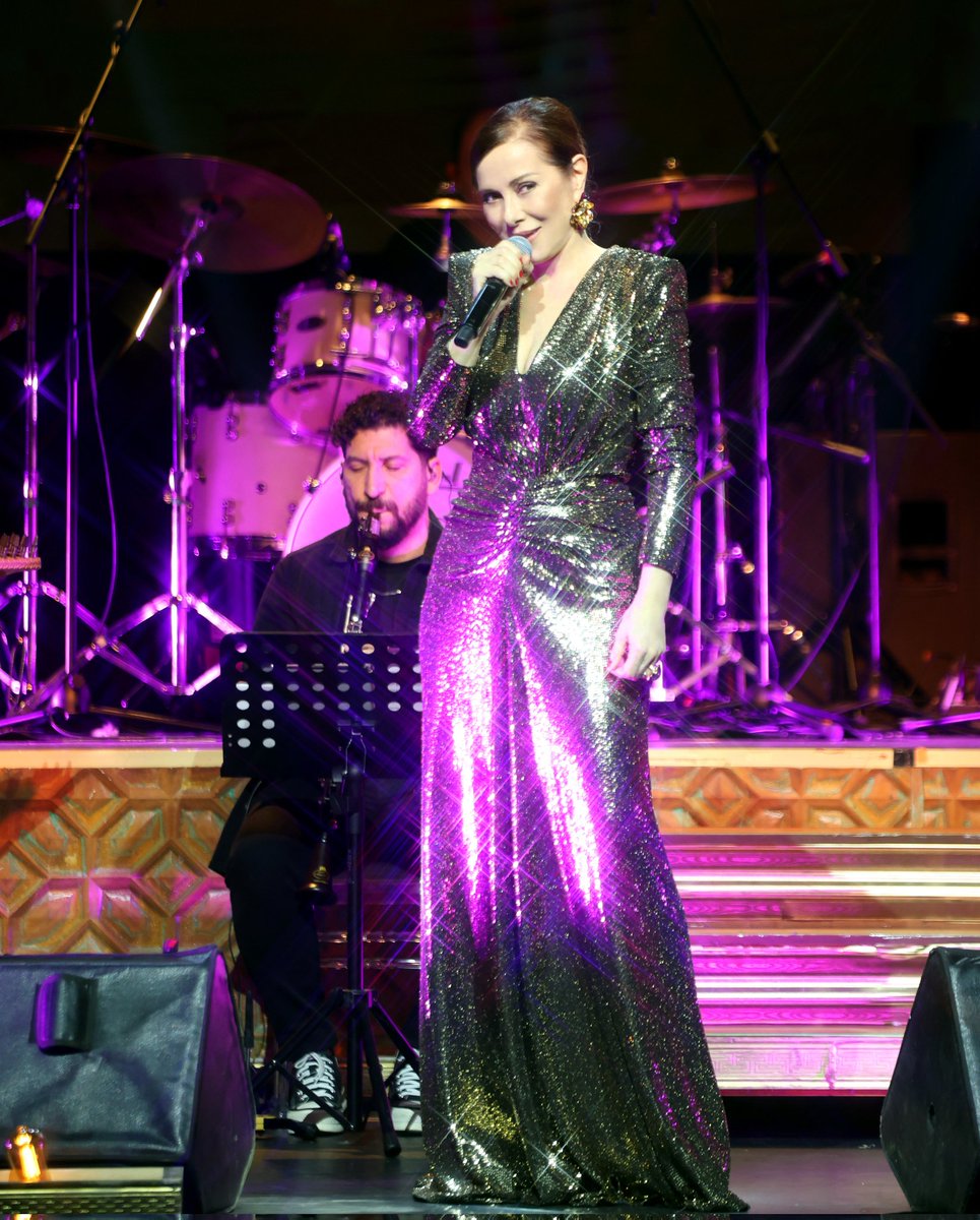 Must_Ent's tweet photo. Zuhal Olcay'ın Çapa Pera sahnesinden🎶 

#MustEntertainment 
#Konser #Organizasyon https://t.co/fx0LCFkSZg