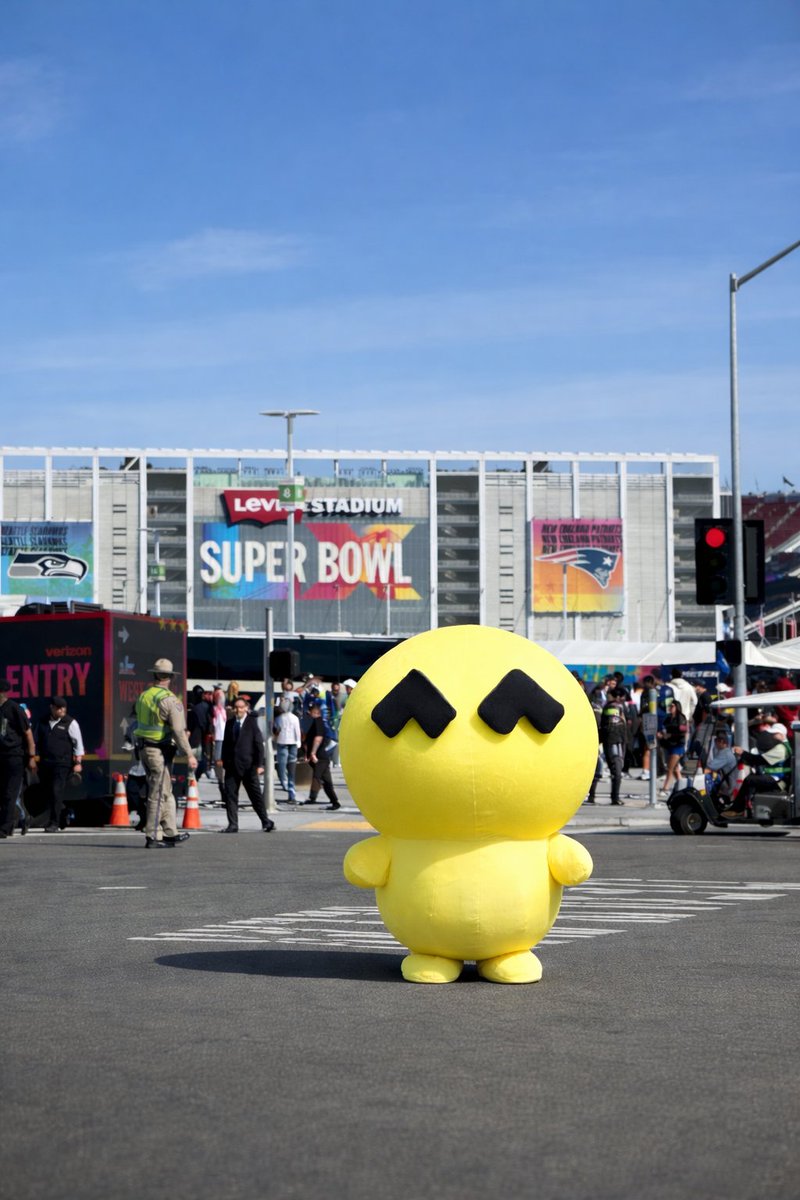 Незаметно становясь частью момента 💛
#SuperBowl #MetYa $MY