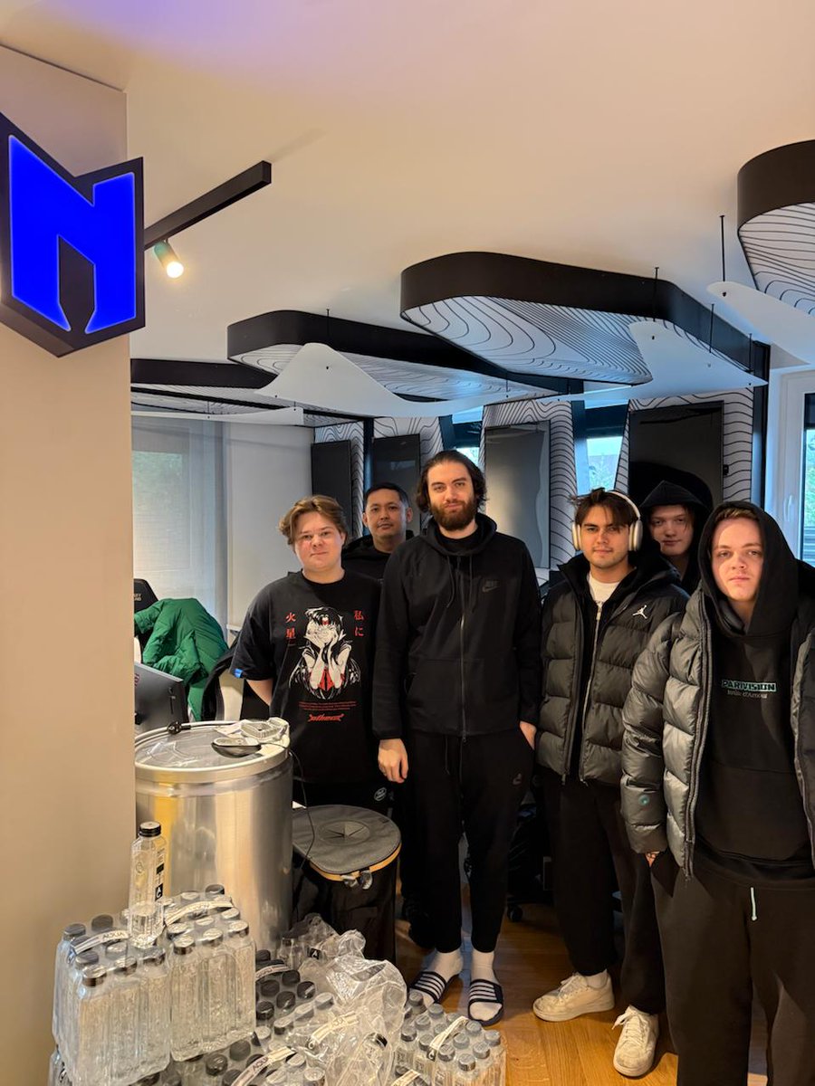 PARIVISION tweet media