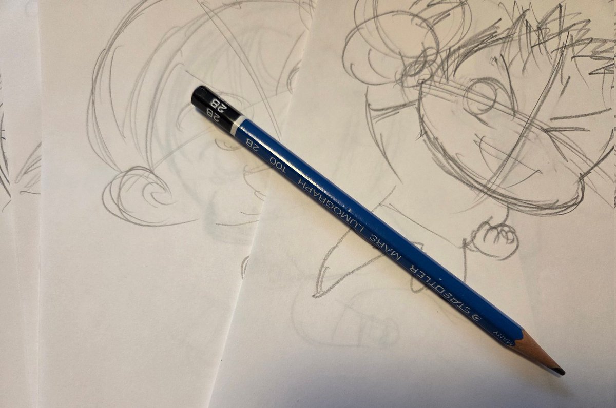 dodede5656's tweet image. ビッグプロジェクトにむけて
アナログ描き描き✏️
#鉛筆は２Bがお気に入り
#手が真っ黒