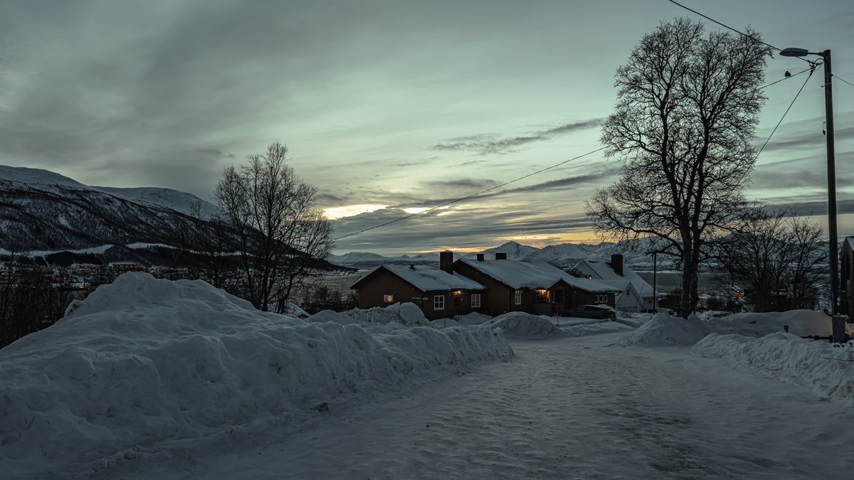 MadzMada's tweet photo. Tromsø - Norvège https://t.co/Rw8tqQmz6G