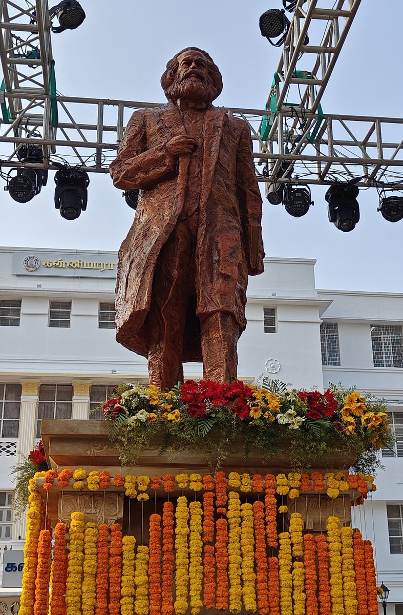 Very familiar mixed emotions after visiting the Egmore museum

A rich collection of artefacts with incredible artistic &amp; historic value, displayed in poor lighting with little to no information on some important artefacts (either at the museum or even their website)

Saw KM too☭