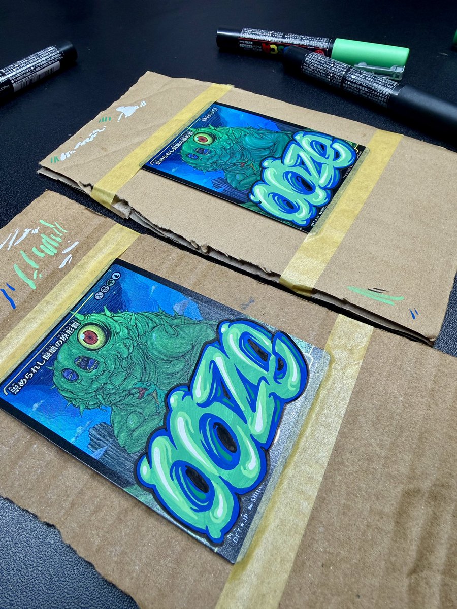 3日間ともいる予定です🙌
数は限りますが、色紙や拡張アートにも初挑戦します🎨

あと、15時からのライブドローイング中、僕のブースをお手伝いしてくださる方も募集中です🙏💦