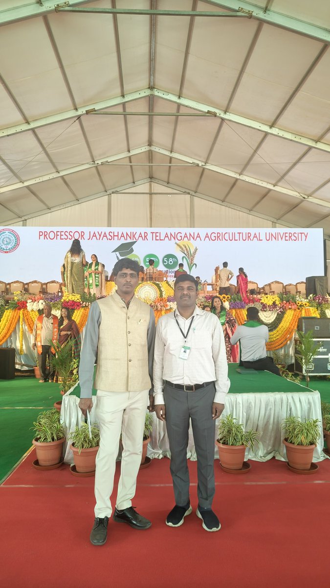 Poshadri's tweet photo. #pjtau convocation https://t.co/dNpO0eGZ3U