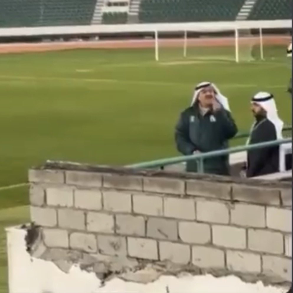 شنو هذا شارع الاعشى الجزء الثاني !

هذي مقصوره ولا سطح !

<a href="/pas_kwt/">الهيئة العامة للرياضة</a> 
#العربي_كاظمه