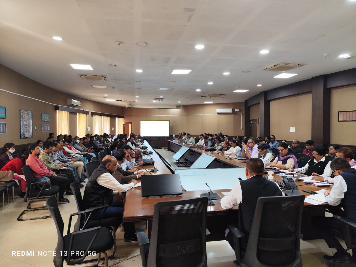 KamrupR's tweet photo. Shri Deba Kumar Mishra, District Commissioner, Kamrup, chaired a meeting of the District Health Society (DHS) held today at the Conference Hall of the Integrated District Commissioner’s Office @nhm_assam @TheAshokSinghal https://t.co/4xITCRqLjA
