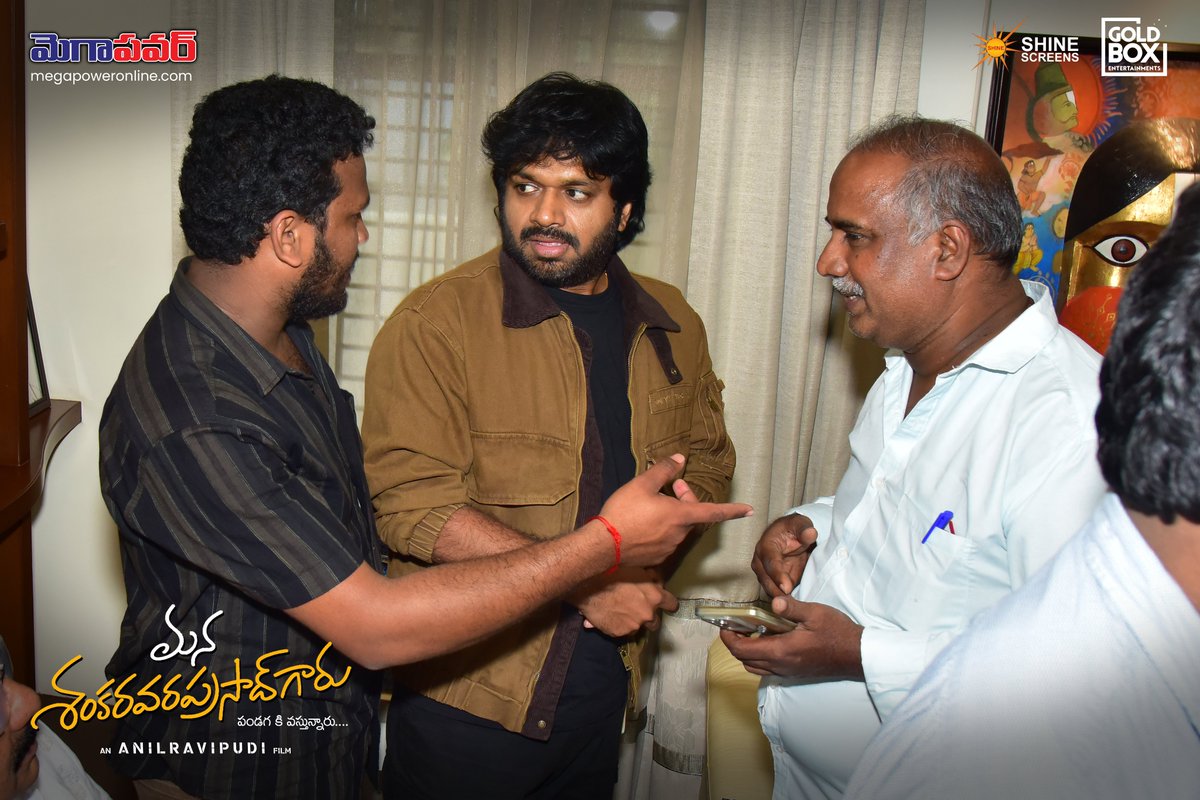 MRitvikTweets's tweet photo. Victory @VenkyMama 
@GoldBoxEnt  @sushkonidela  @Shine_Screens  @NayantharaU @CatherineTresa1  #SameerReddy #TammiRaju @saranyapotla @MegaStaroffl 

#MegaSankranthiBlockbusterMSG #MSG #ManaShankarVaraPrasadGaruOnZee5 #Chiranjeevi #Teluguzee5 #AnilRavipudi https://t.co/vjn2P1268I
