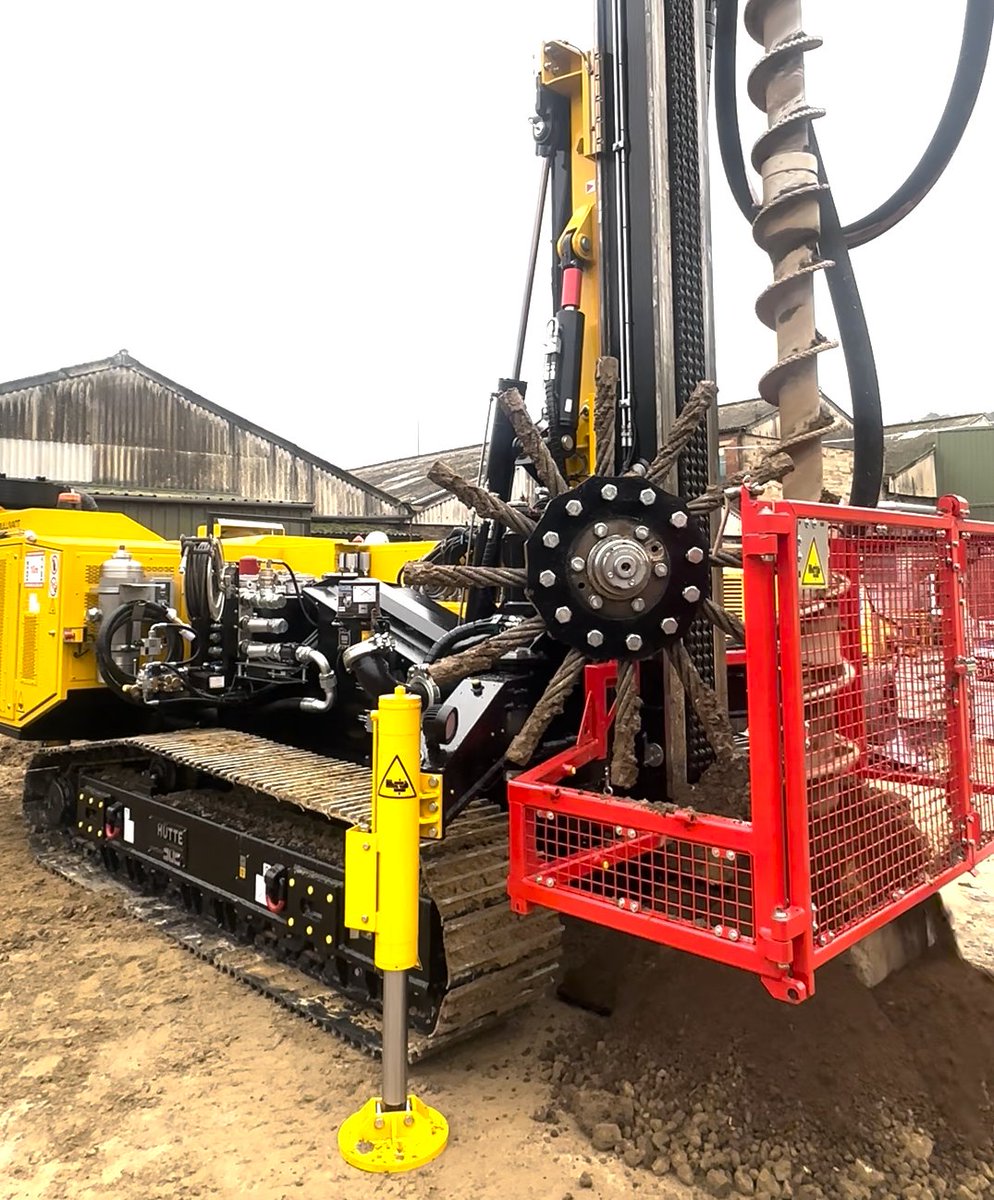 GeoDrilling's tweet photo. An advanced Hütte piling rig has been added to the Roger Bullivant Limited fleet of specialist plant - https://t.co/uJZA0TYTvm
#Aspermont #RogerBullivantLimited #Hütte #piling #PilingRig #HBR204MP #ContinuousFlightAuger #SectionalFlightAuger #Segmental https://t.co/Al7QqTTzEe