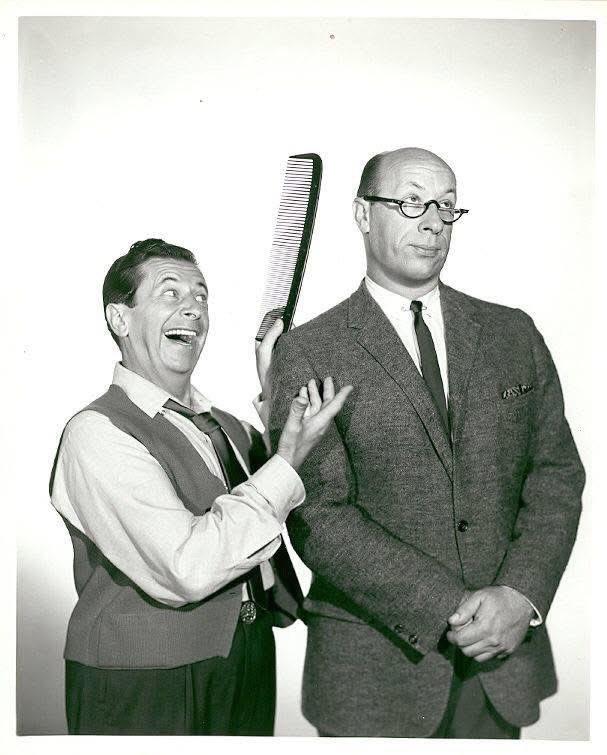 SOMEONE TELL MEL COOLEY 😭 buddy is gonna be pisseddddd