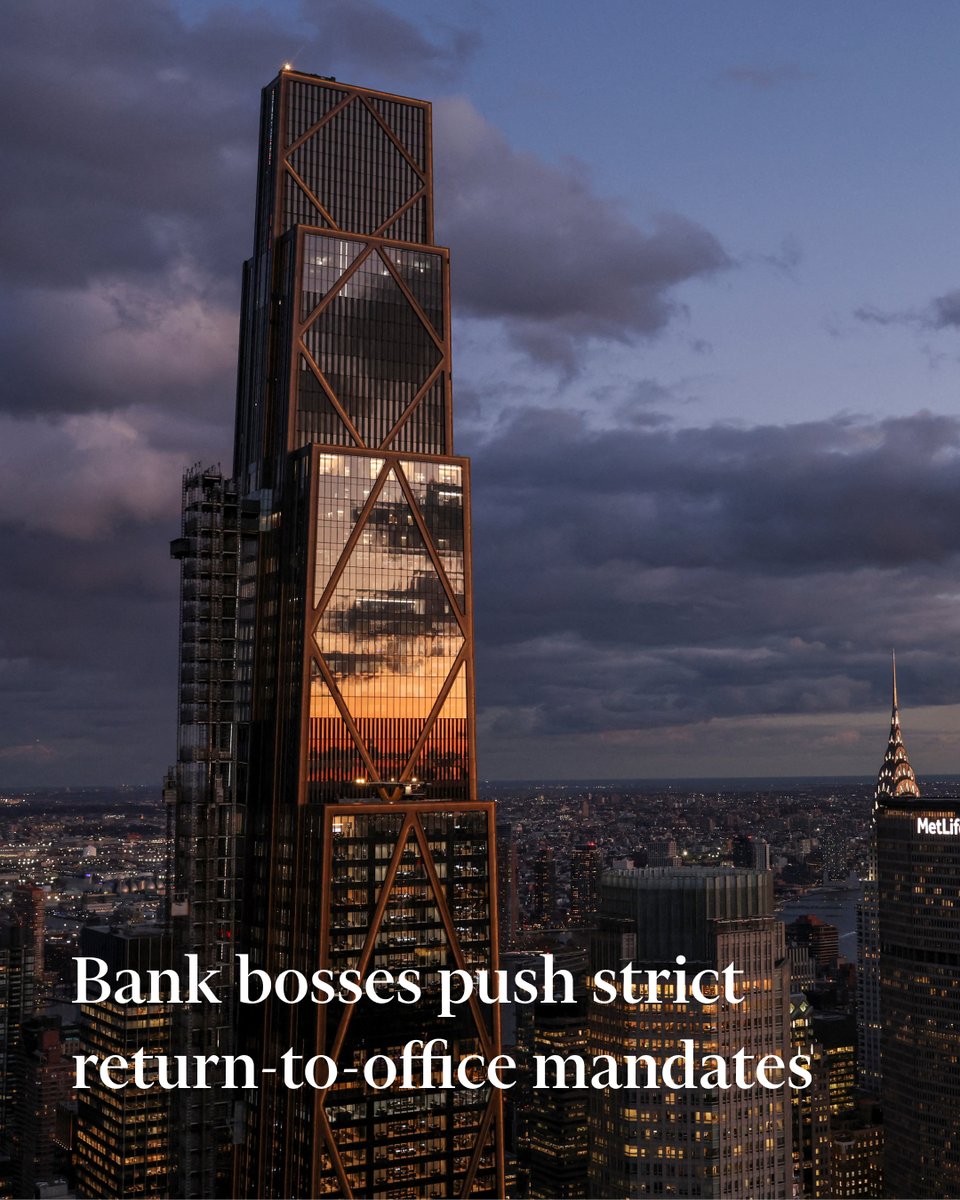 Days after Jamie Dimon ordered all staff at JPMorgan Chase to come into the office five days a week, a petition surfaced at America’s biggest bank urging the chief executive to reverse his plans. ft.trib.al/by4I5Xl