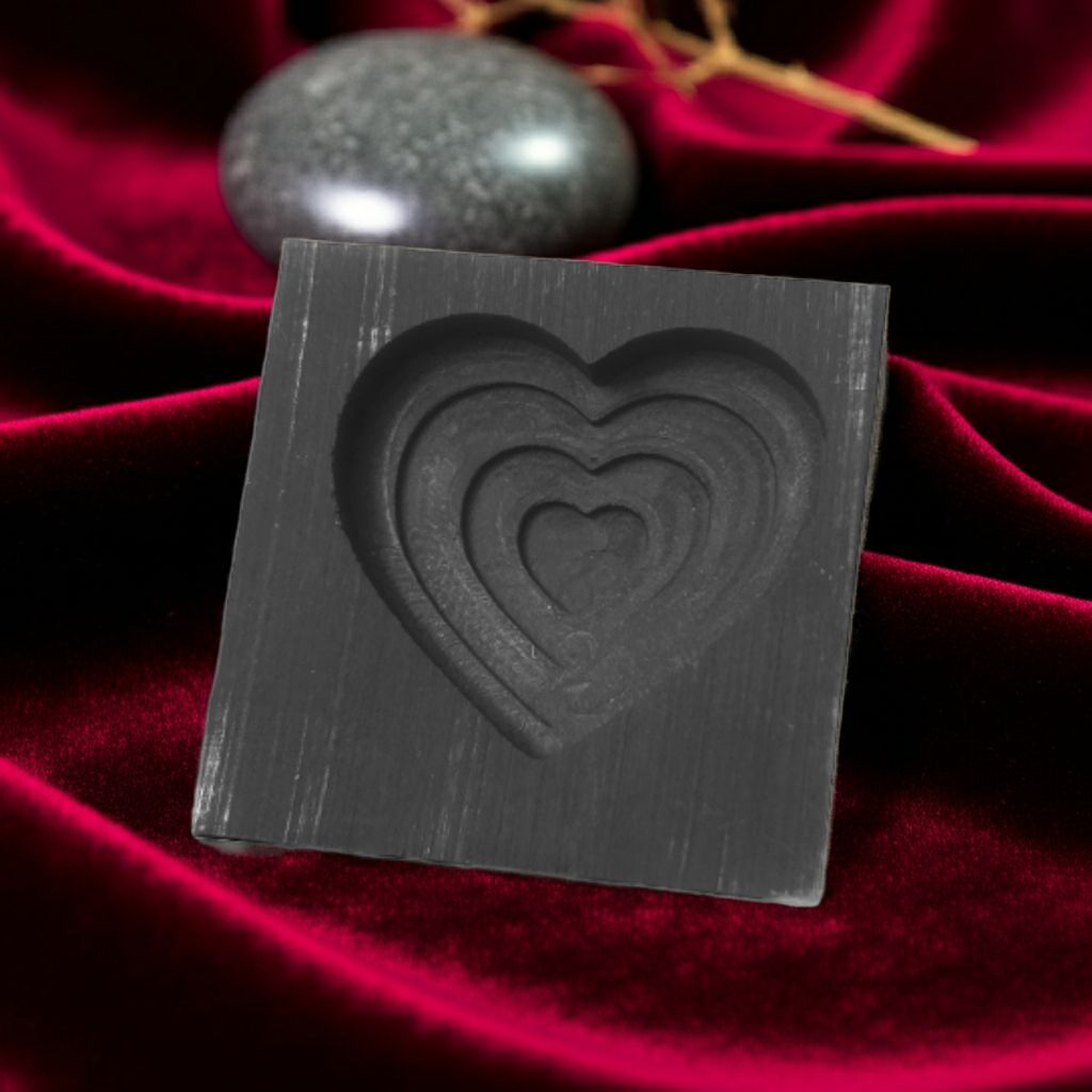 InfoScottish's tweet image. Our Layered Heart Graphite Mold is perfect for pouring gold, silver, or copper. High-density graphite ensures a mirror-smooth finish and easy release for every heart-shaped pour. 

Link in Bio.

#SilverCasting #MetalCasting #GraphiteMold #UKStackers #PureScottishSilver