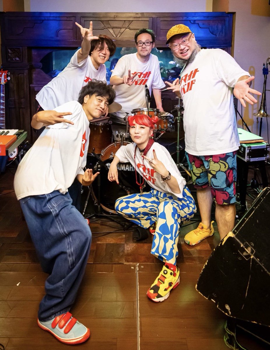 videobrother_'s tweet photo. @kusoboze_yamada @strike777strike @mock_bsax @heidi_kohno @ruppasax @tomosuketajima @CABALLEROPOLKER @meetthehopes @PessorPPeseta @Pinch_of_Snuff @murasakibaby @violeteva @stellarian_fine @xxxgynous 【👺🌿💨出演者紹介6✨】
#生音バンド

SPサウンドクリエイター！
神様が丁寧にこさえたサンシャインスマイル！
中塚武さん率いる超絶バンドである。

カッコいいリズムセクション。
そしてフロントにはまるで飛車角のような2ホーンズ！

皆様！中塚武の手の鳴る方へ！👏👏

2/11（水祝）刮目！

山田 https://t.co/glaHKRPo0d