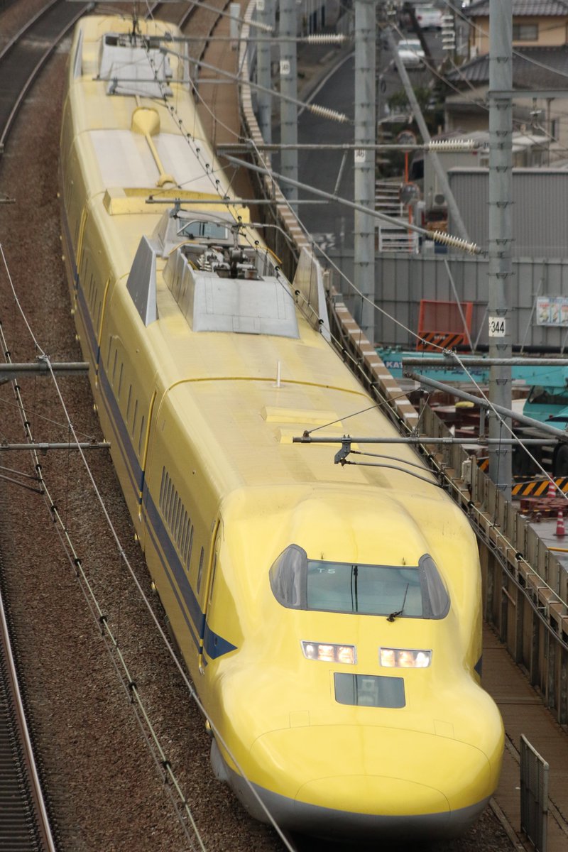 ドクターイエローとキティちゃん頂きました 同業者の皆様寒い中